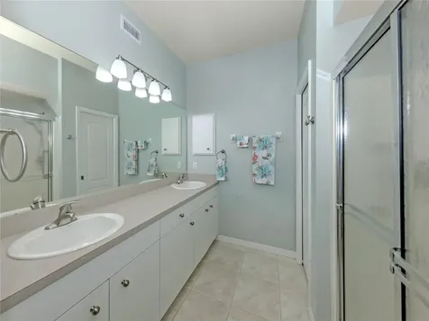 902 Casa Del Lago Way Venice FL 34292