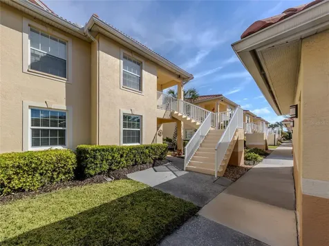 902 Casa Del Lago Way Venice FL 34292