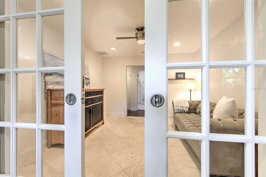 3208 W Hawthorne Road Tampa FL 33611