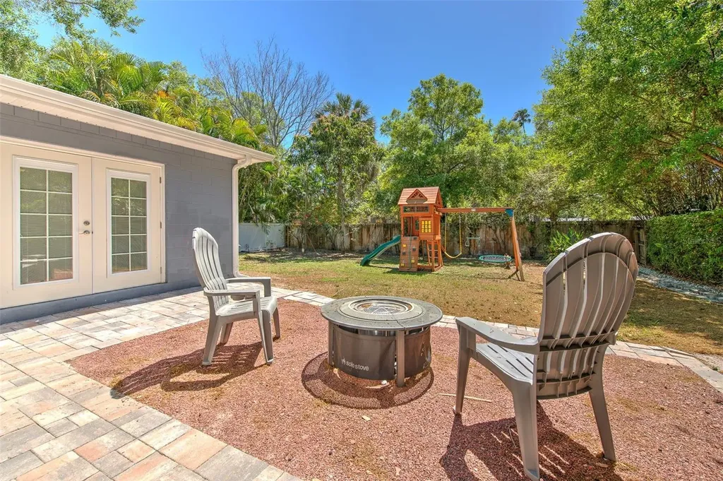 3208 W Hawthorne Road Tampa FL 33611