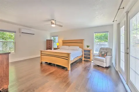 3208 W Hawthorne Road Tampa FL 33611