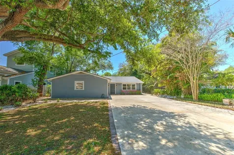 3208 W Hawthorne Road Tampa FL 33611