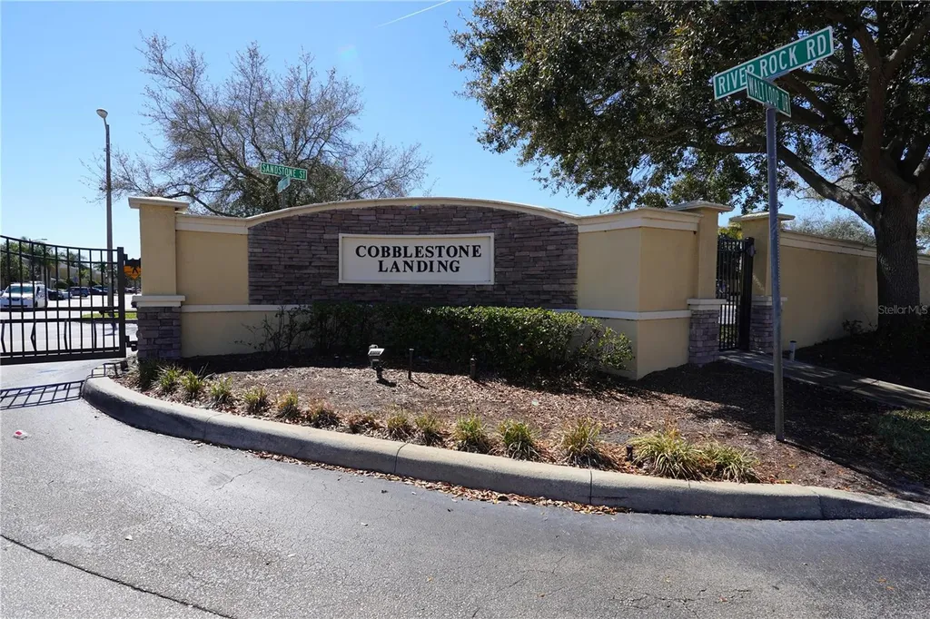 5463 River Rock Road Lakeland FL 33809