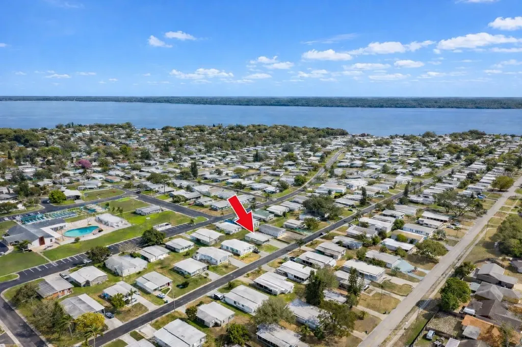 127 Independence Avenue Palm Harbor FL 34684