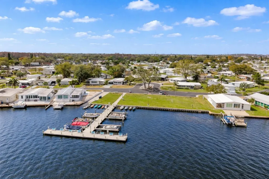 127 Independence Avenue Palm Harbor FL 34684