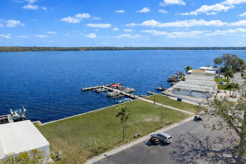 127 Independence Avenue Palm Harbor FL 34684