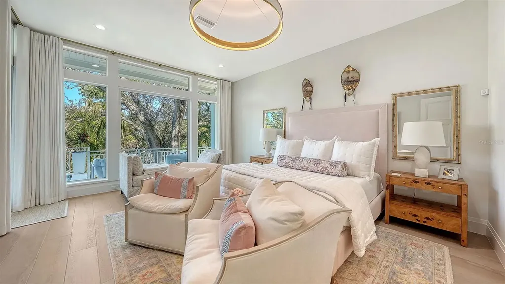 1621 Bay Point Court Sarasota FL 34236