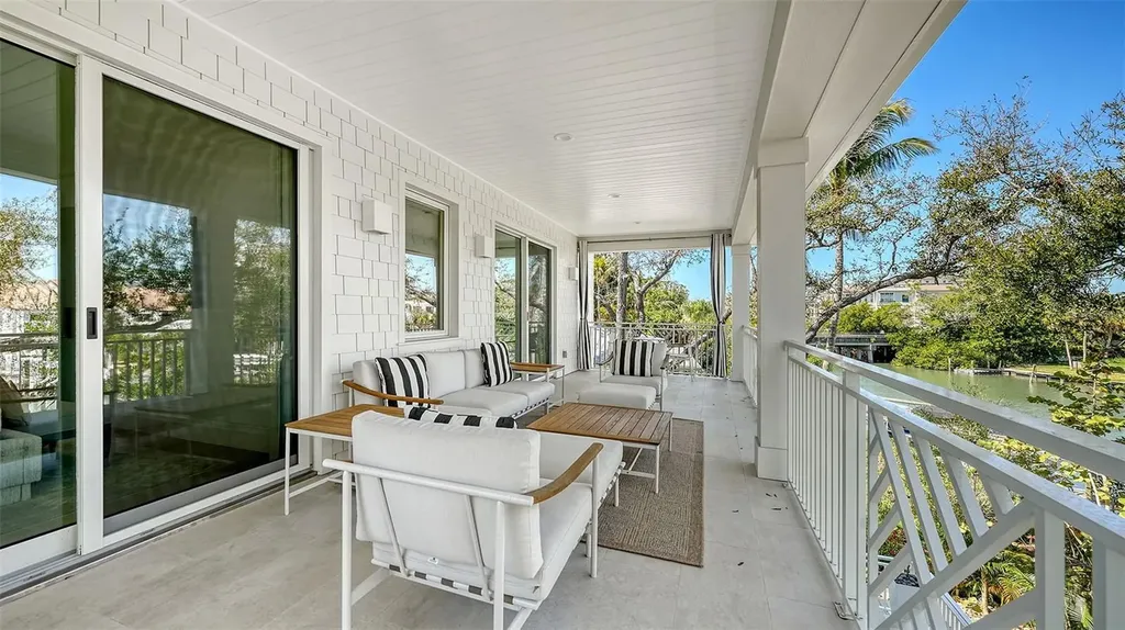 1621 Bay Point Court Sarasota FL 34236