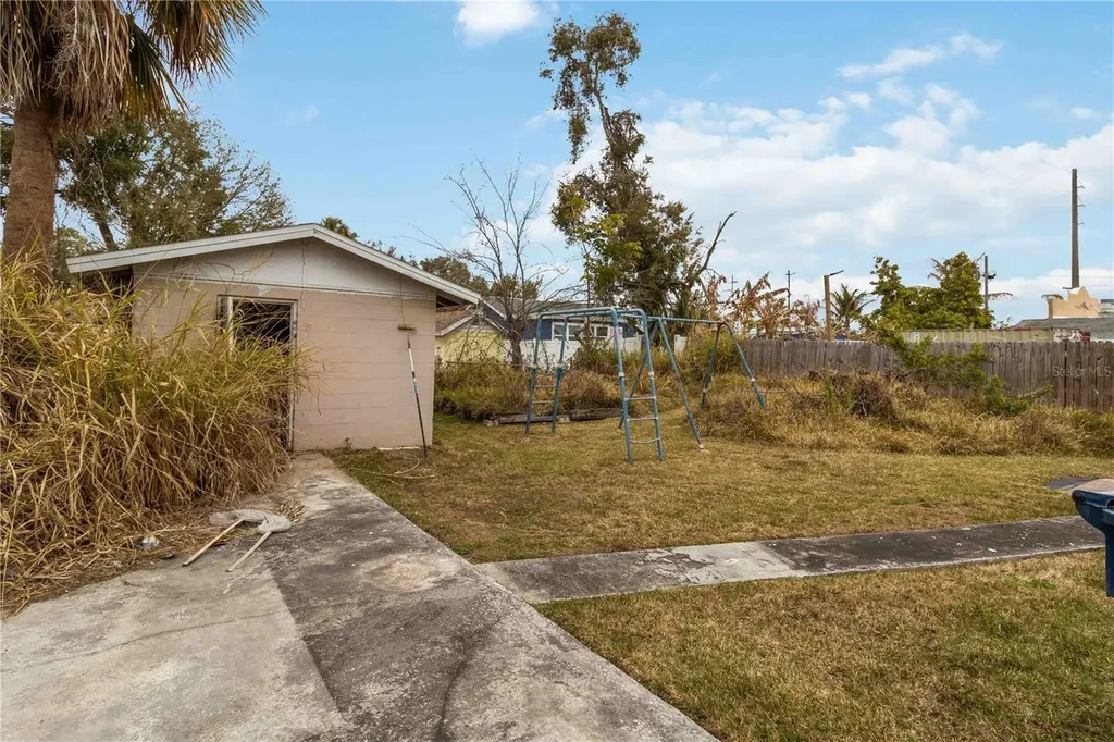 2014 Hemlock Street Tampa FL 33605