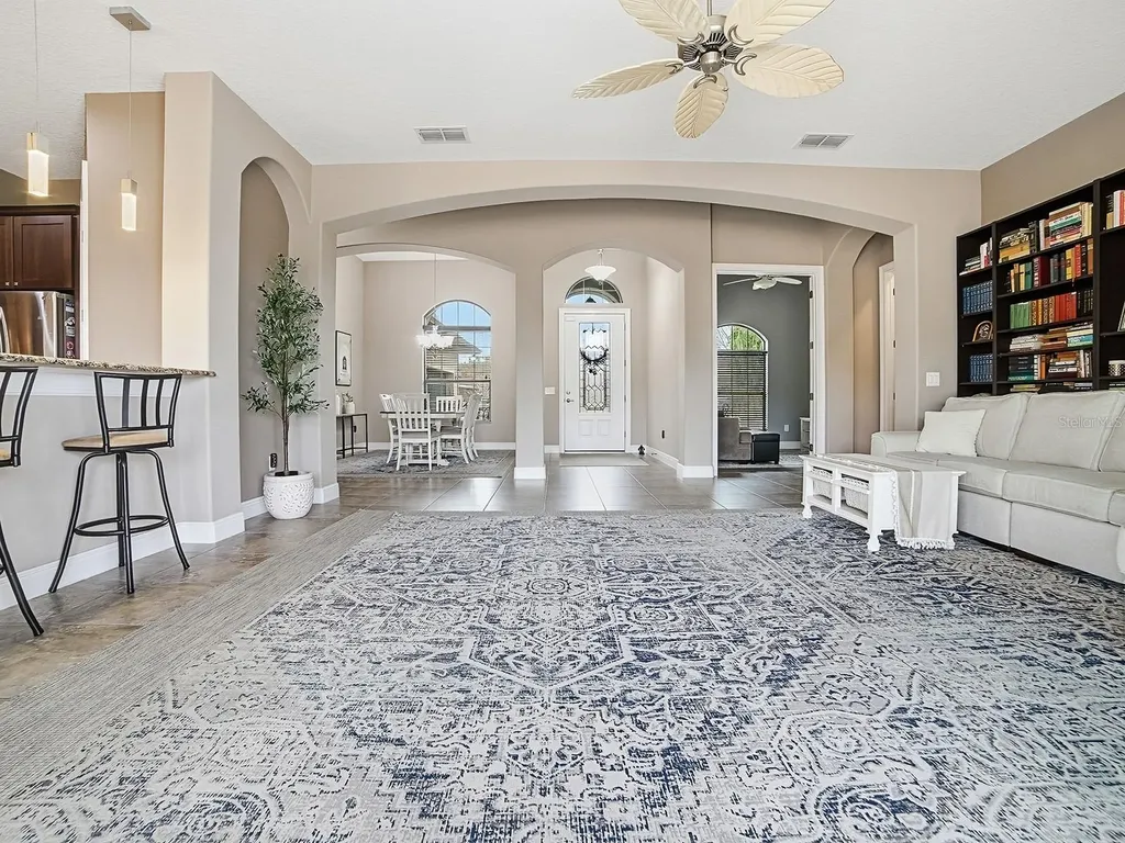 38701 Oak Place Court Lady Lake FL 32159