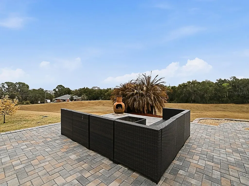 38701 Oak Place Court Lady Lake FL 32159
