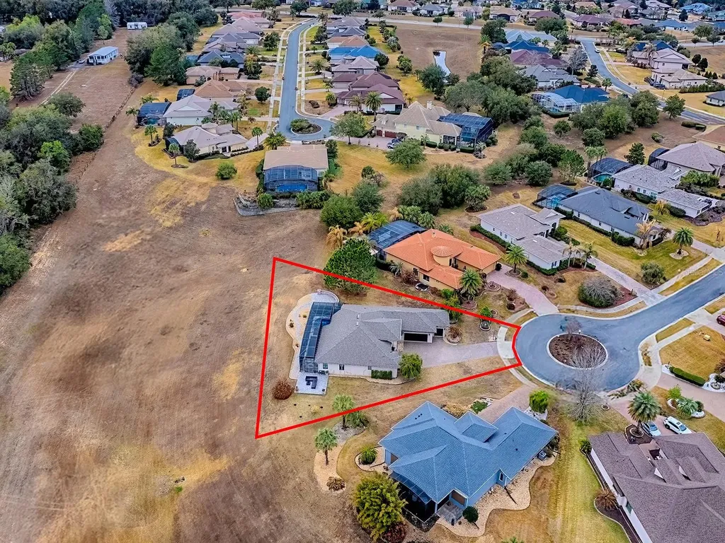38701 Oak Place Court Lady Lake FL 32159