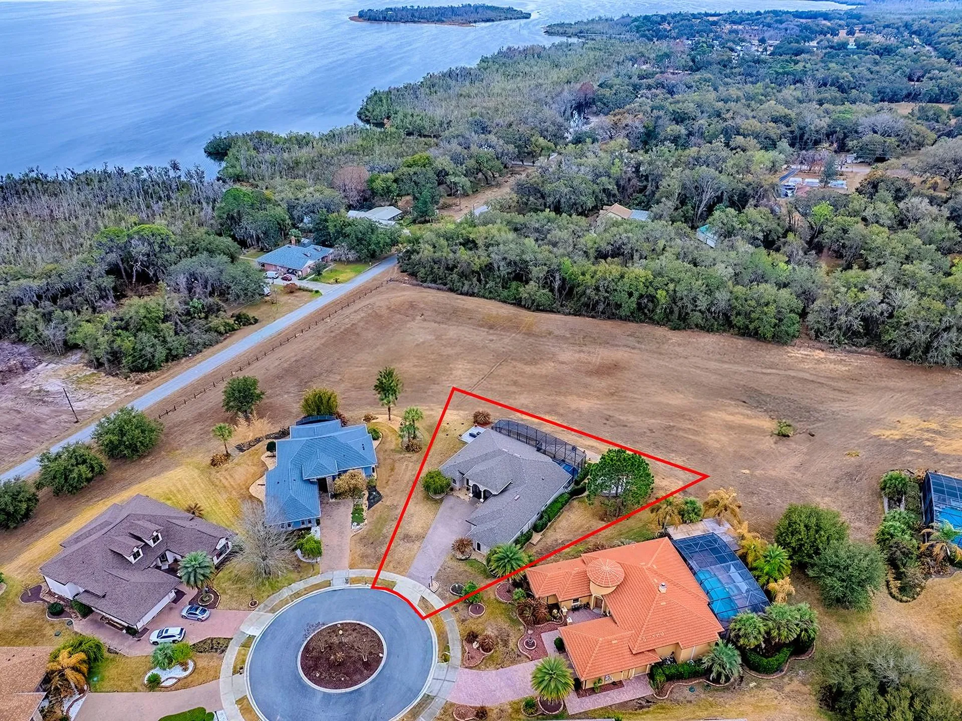 38701 Oak Place Court Lady Lake FL 32159