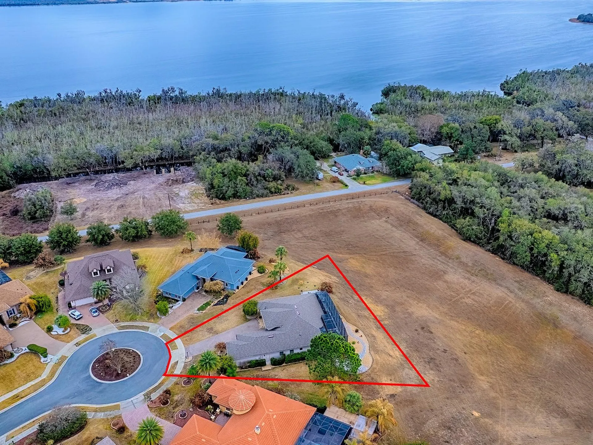 38701 Oak Place Court Lady Lake FL 32159