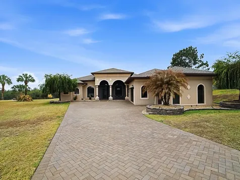 38701 Oak Place Court Lady Lake FL 32159