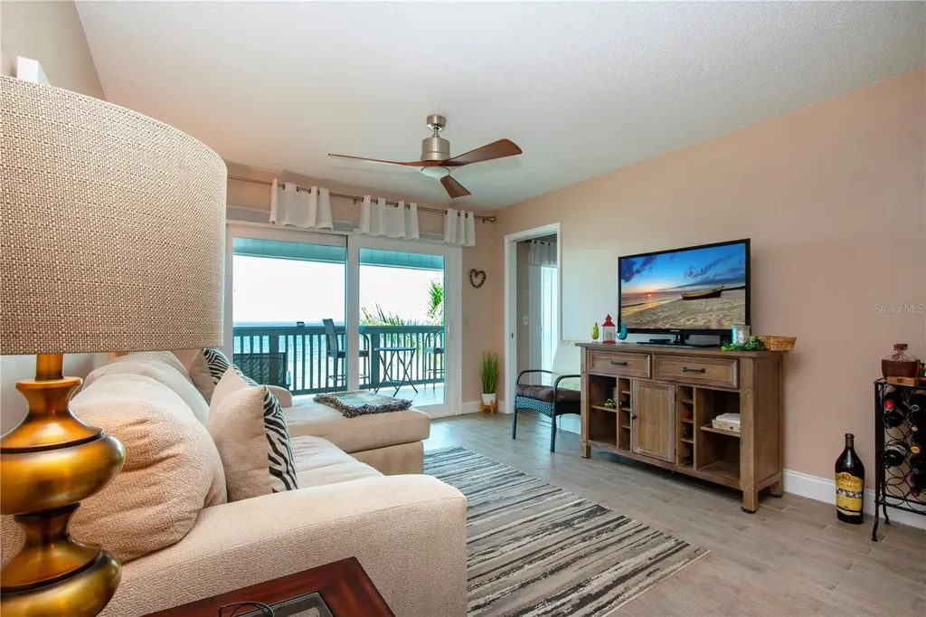 802 Bahia Del Sol Drive Ruskin FL 33570