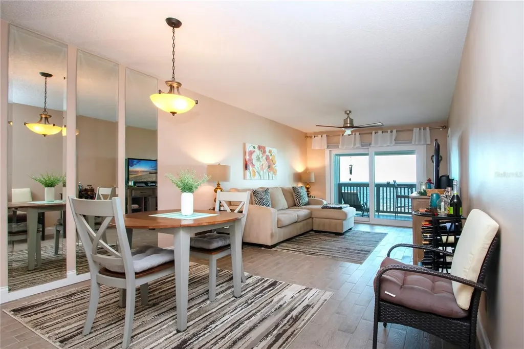 802 Bahia Del Sol Drive Ruskin FL 33570