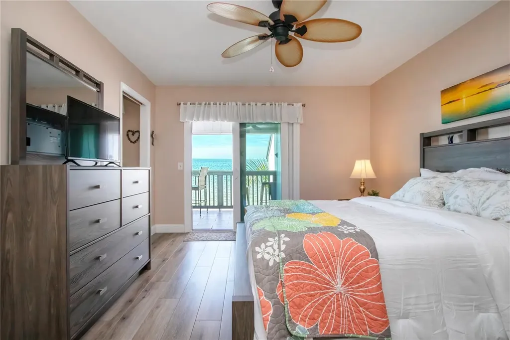 802 Bahia Del Sol Drive Ruskin FL 33570