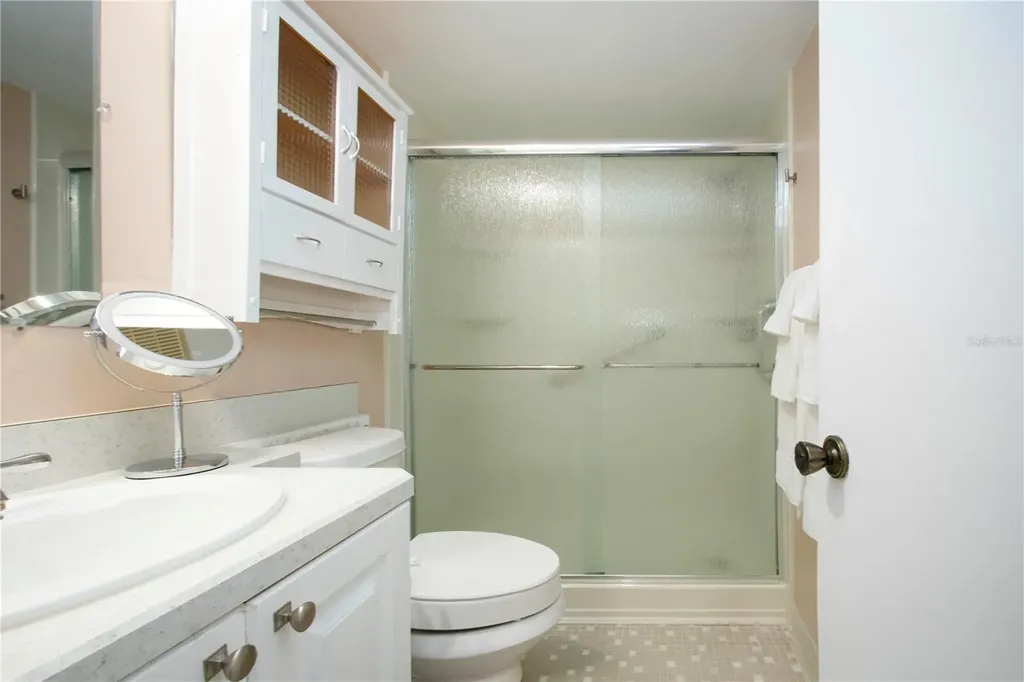 802 Bahia Del Sol Drive Ruskin FL 33570