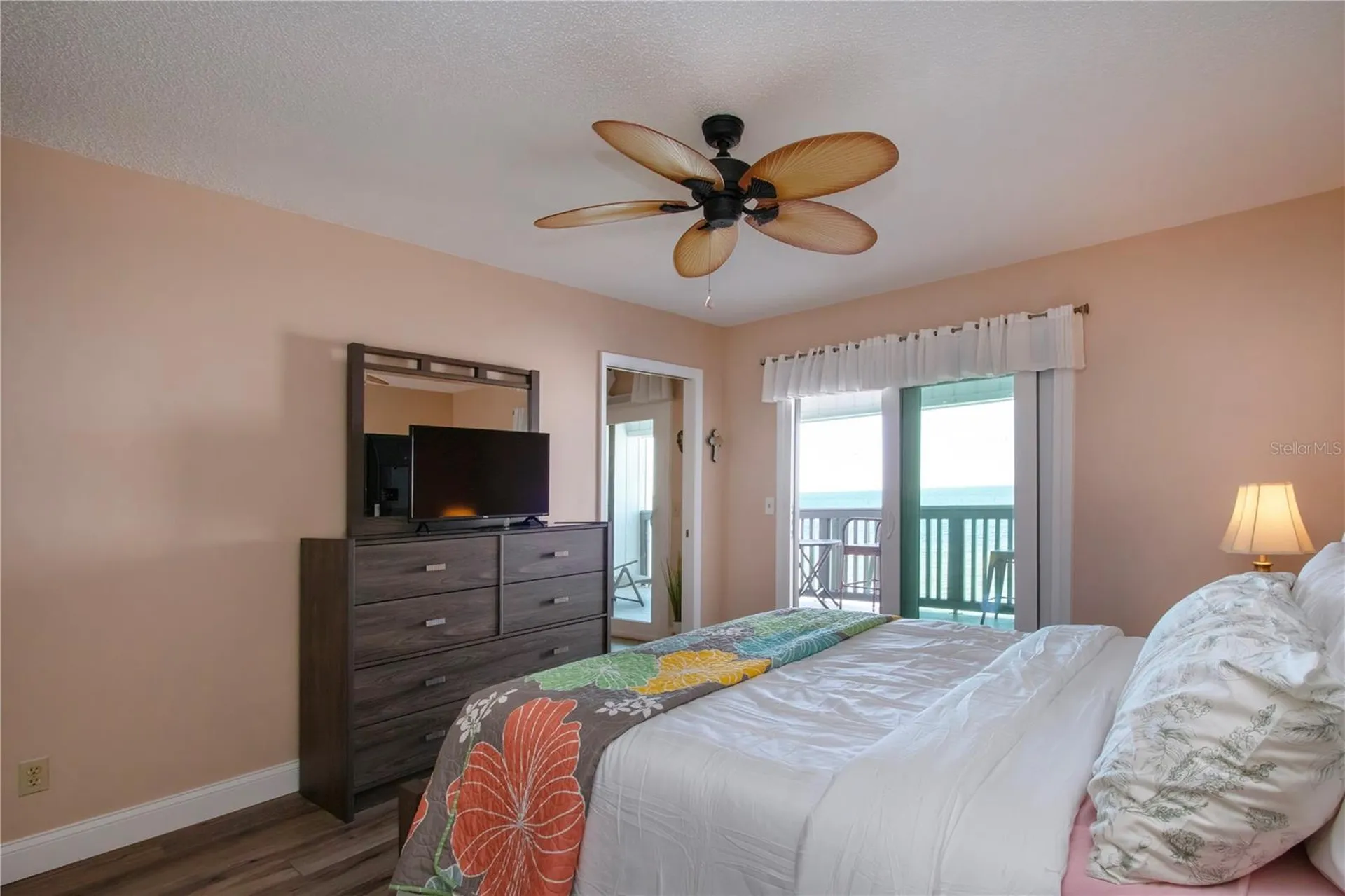 802 Bahia Del Sol Drive Ruskin FL 33570