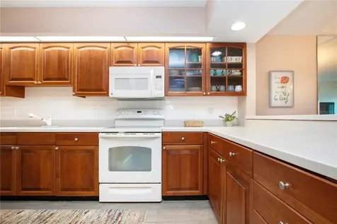 802 Bahia Del Sol Drive Ruskin FL 33570