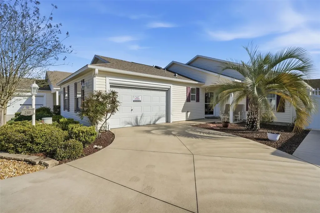 2311 Crestview Street The Villages FL 32162