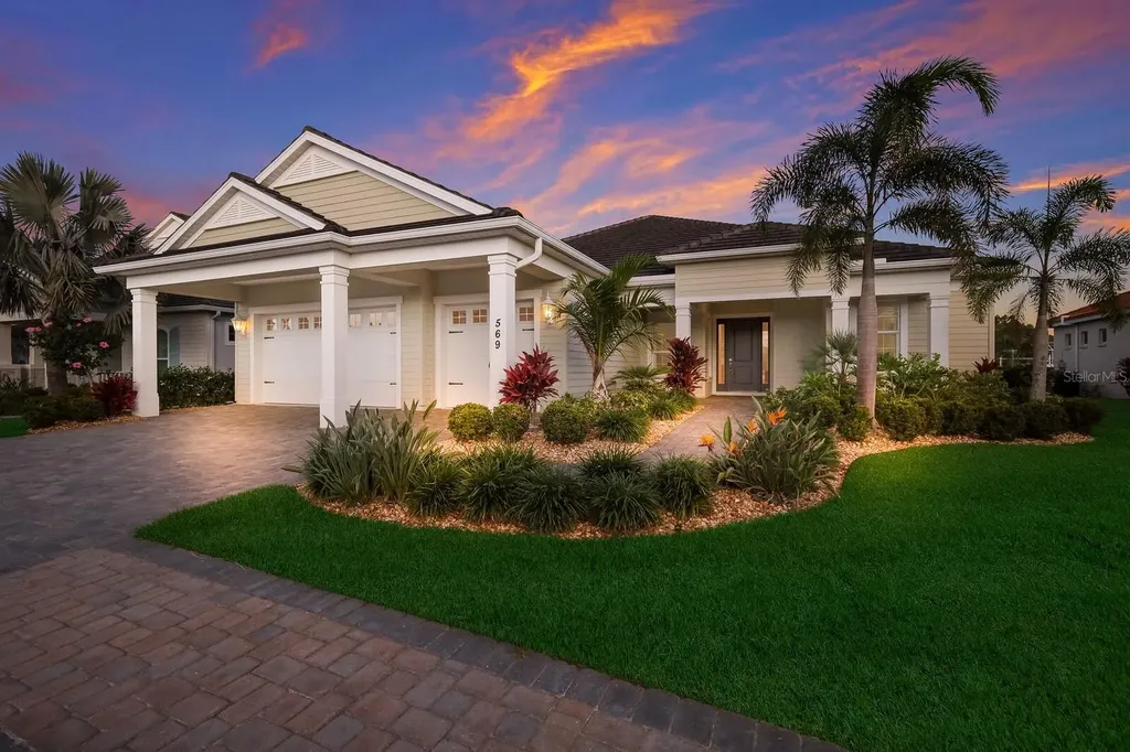 569 Mast Drive Bradenton FL 34208