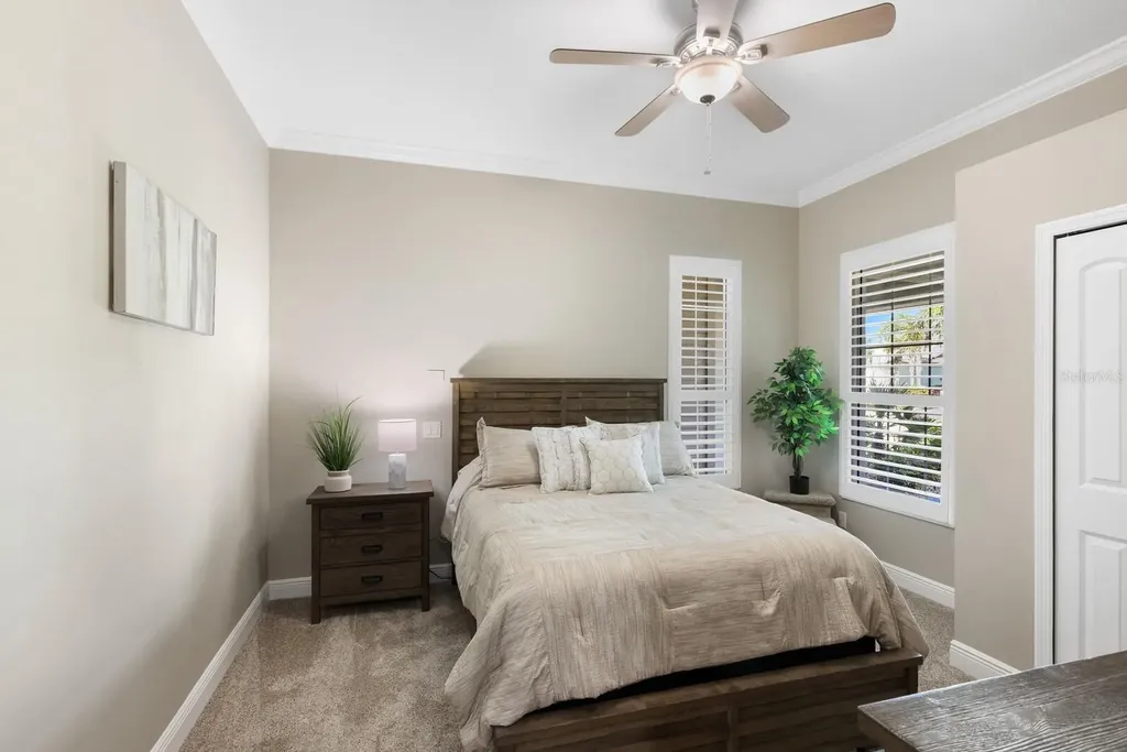 569 Mast Drive Bradenton FL 34208