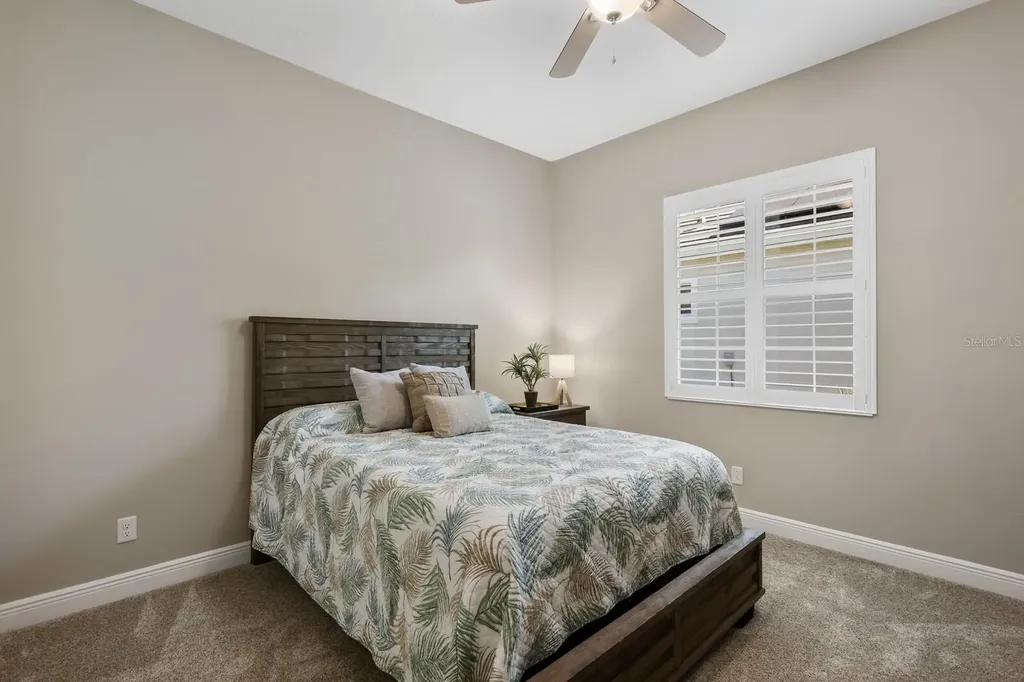 569 Mast Drive Bradenton FL 34208