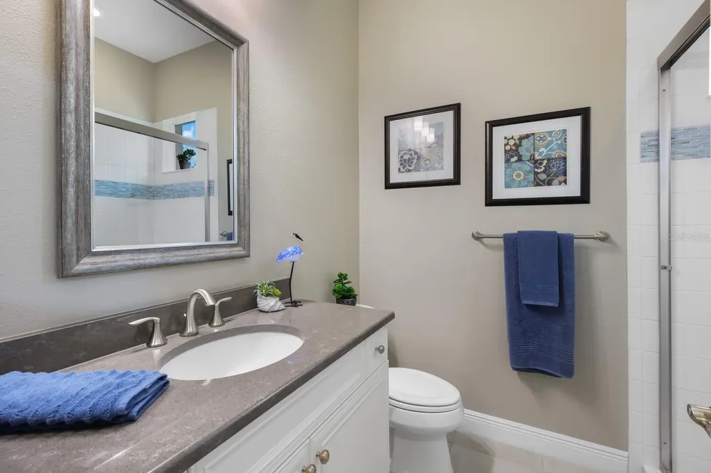569 Mast Drive Bradenton FL 34208