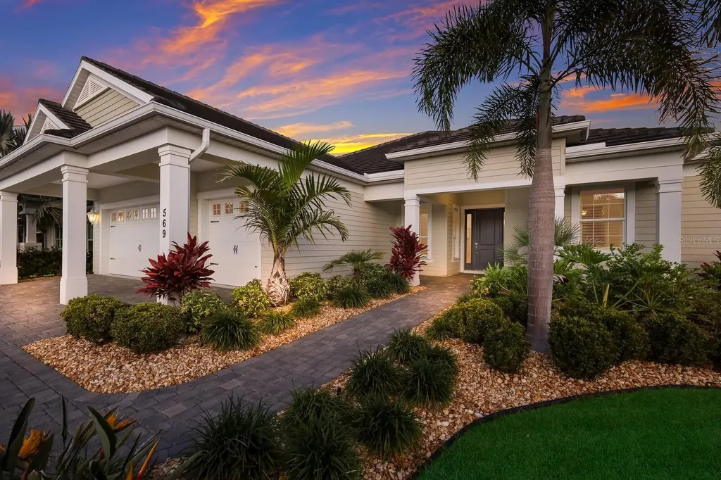 569 Mast Drive Bradenton FL 34208