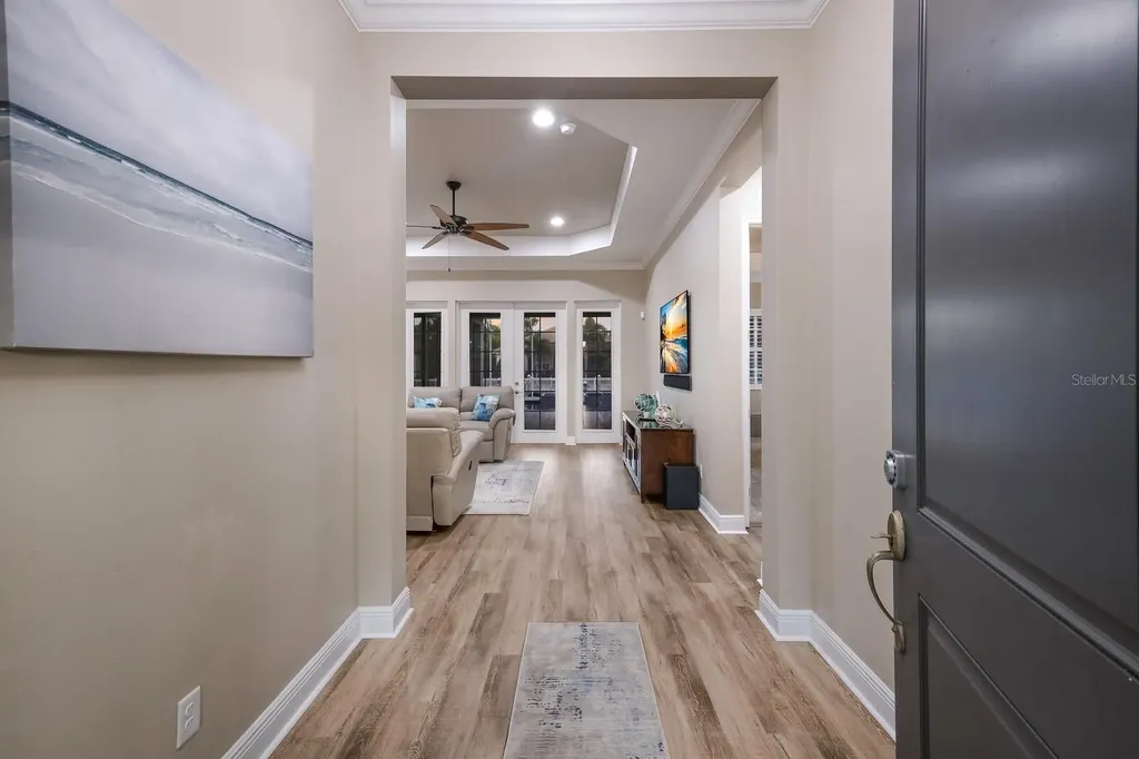 569 Mast Drive Bradenton FL 34208