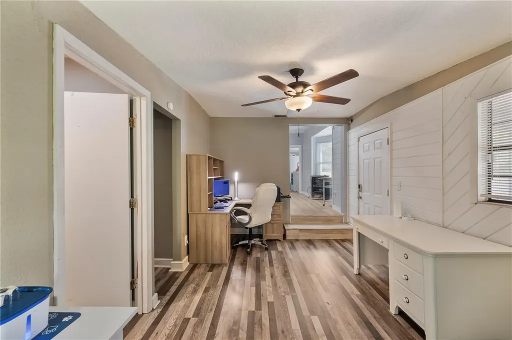 219 E Beacon Road Lakeland FL 33803