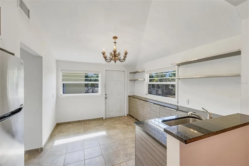 1716 10th Way Sarasota FL 34236