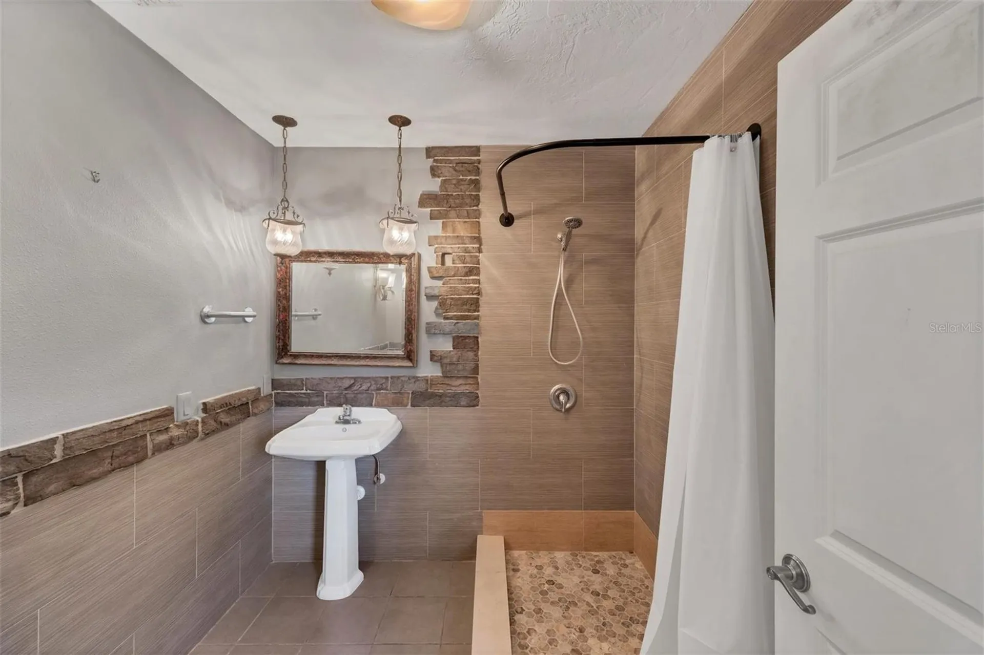 1716 10th Way Sarasota FL 34236