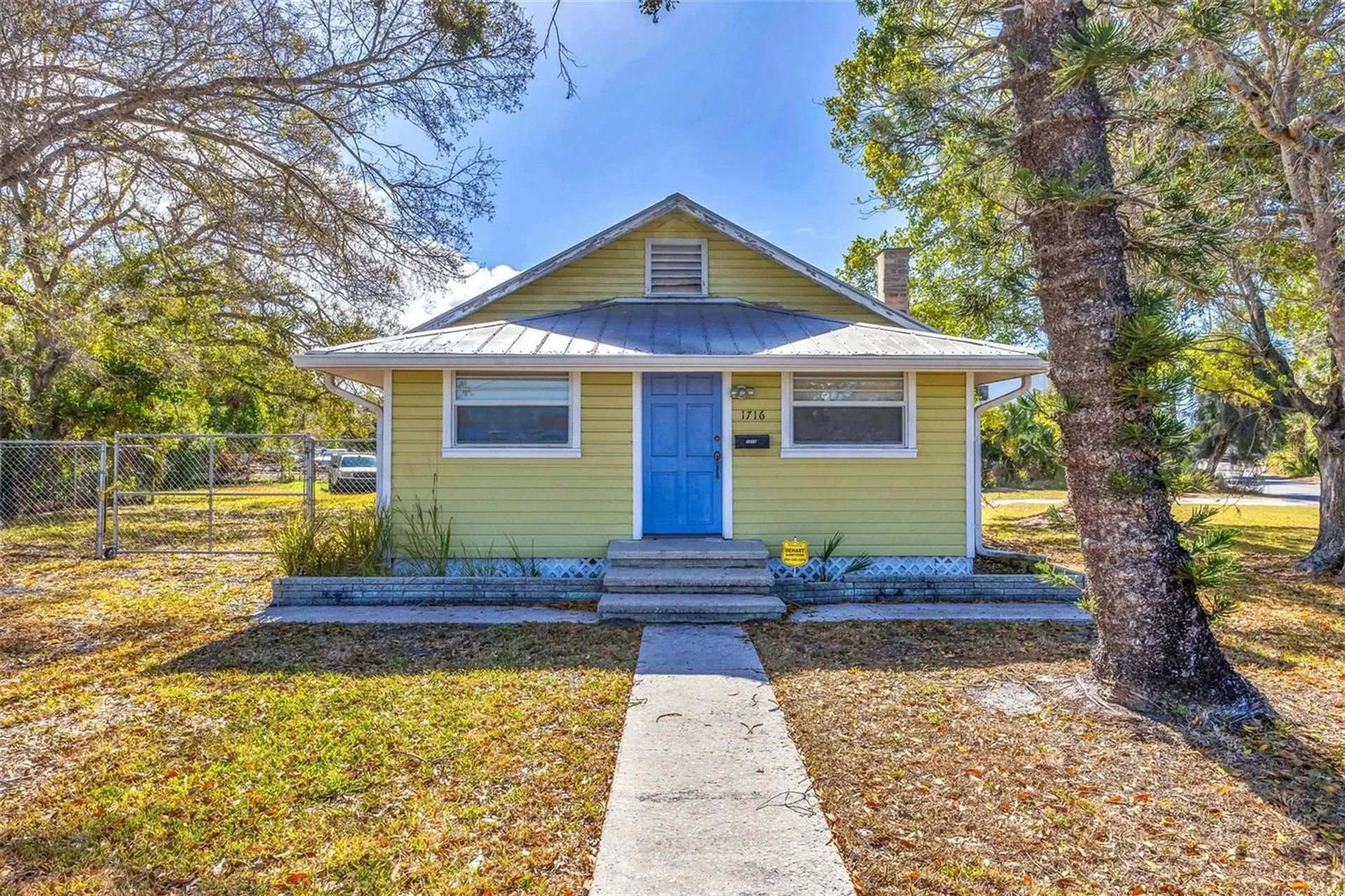 1716 10th Way Sarasota FL 34236