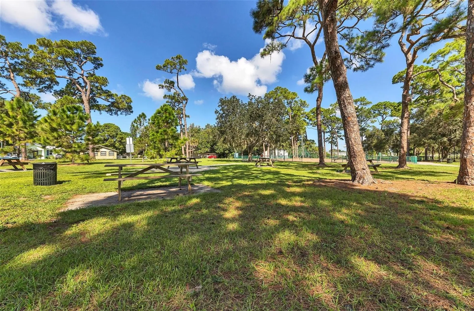 1716 10th Way Sarasota FL 34236