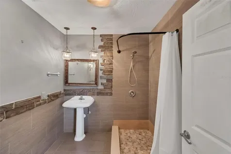 1716 10th Way Sarasota FL 34236