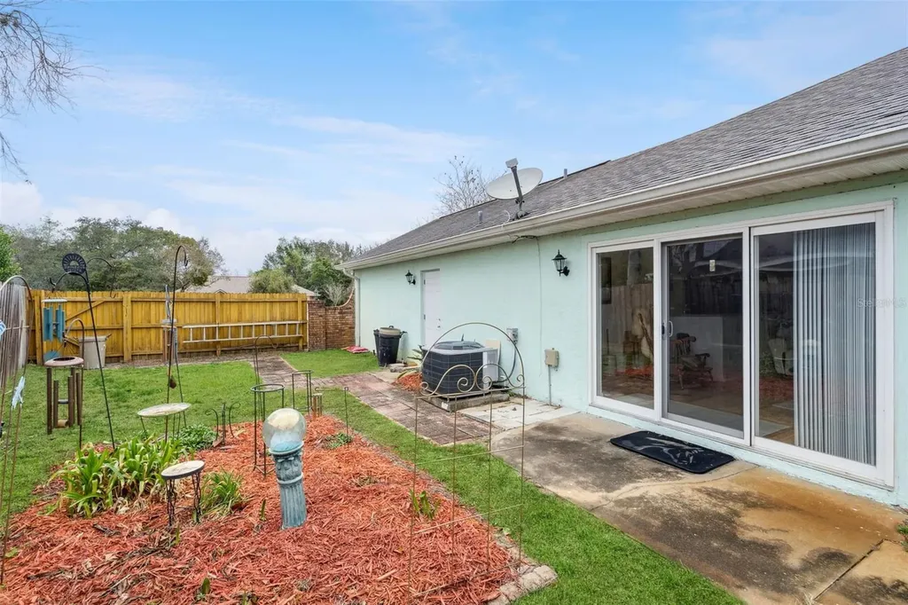 109 Hunter Point Court Debary FL 32713