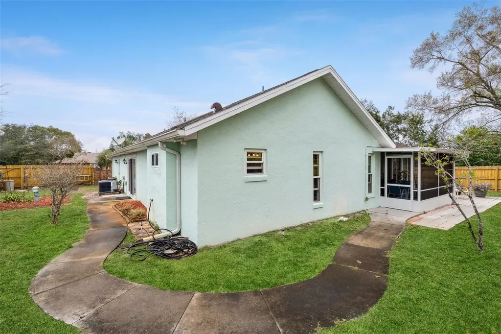 109 Hunter Point Court Debary FL 32713