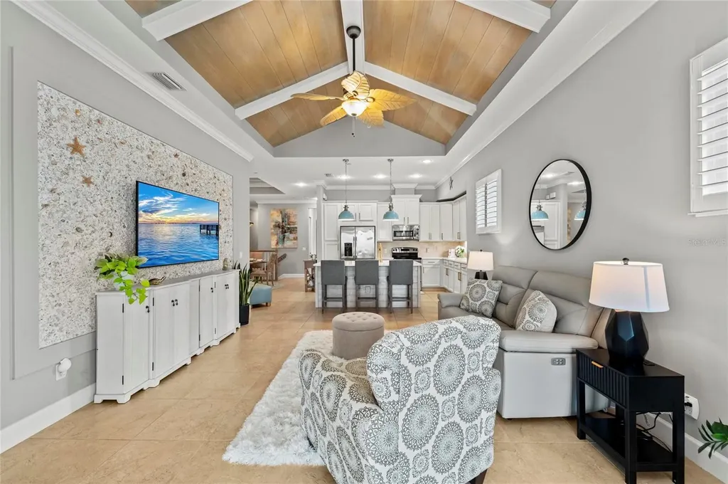 226 Sapphire Lake Drive Bradenton FL 34209