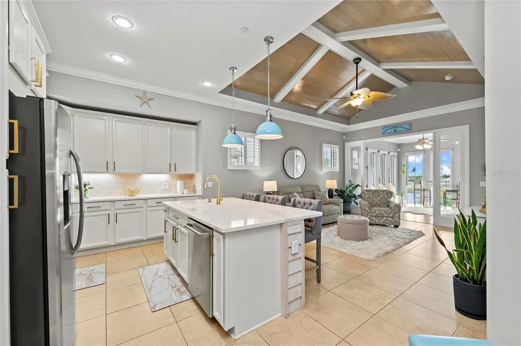 226 Sapphire Lake Drive Bradenton FL 34209