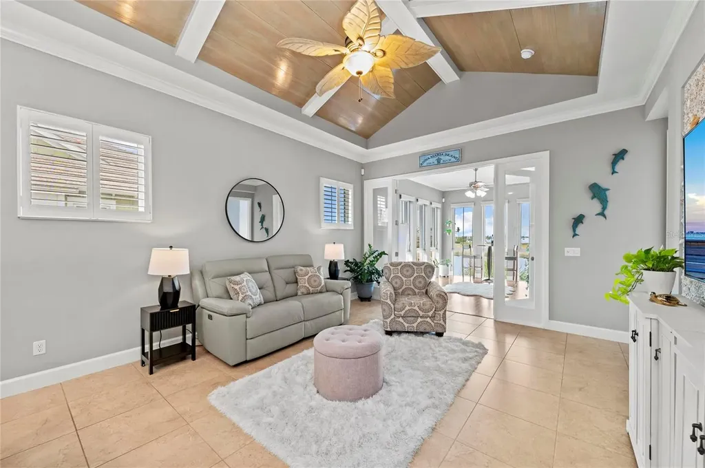 226 Sapphire Lake Drive Bradenton FL 34209