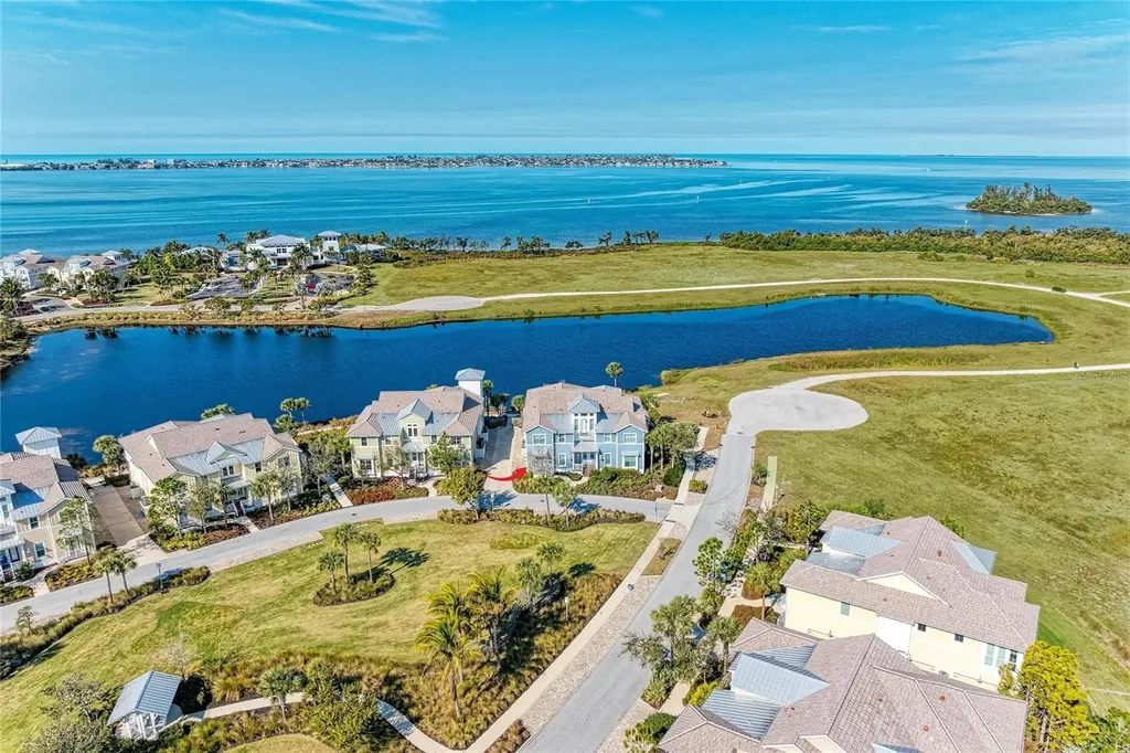 226 Sapphire Lake Drive Bradenton FL 34209