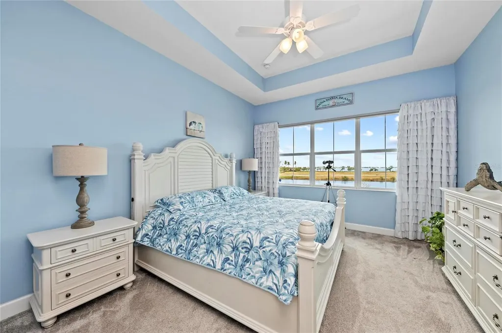 226 Sapphire Lake Drive Bradenton FL 34209