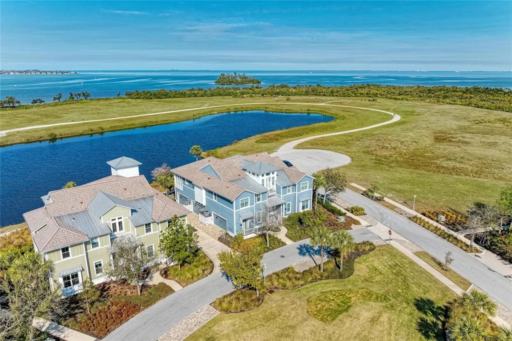 226 Sapphire Lake Drive Bradenton FL 34209