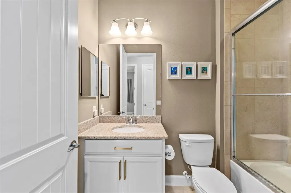 226 Sapphire Lake Drive Bradenton FL 34209
