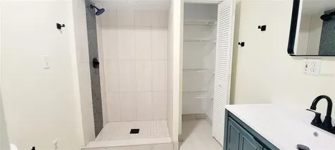 3775 40th Lane S St Petersburg FL 33711