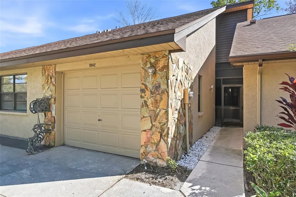 9942 Lake Seminole Drive W Largo FL 33773