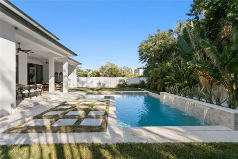 4304 W Jetton Avenue Tampa FL 33629